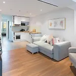 Central Getaway, On Rundle St